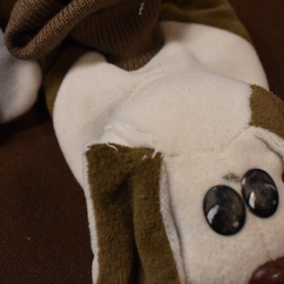 VINTAGE BROWN & WHITE POUND PUPPY CHILD'S SMALL ANKLE HIGH SLIPPERS - Picture 5 of 6